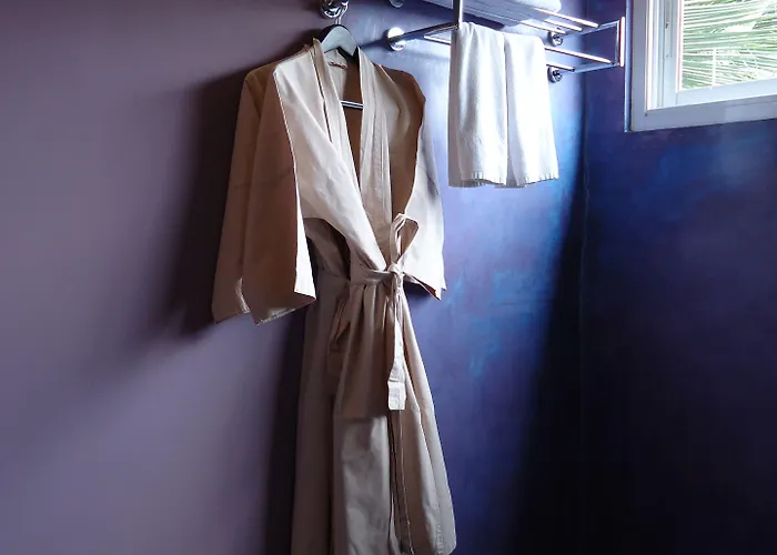 Men's & Hotel Siem Reap