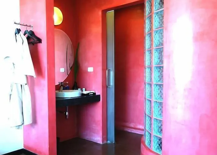 Men's & 3* Siem Reap