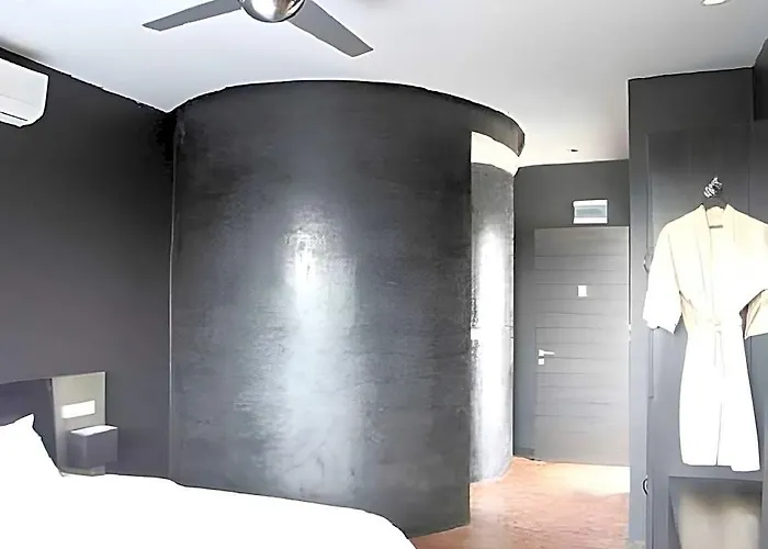 Hotel Men's & 3*