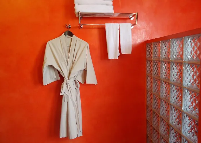 Men's & 3* Siem Reap